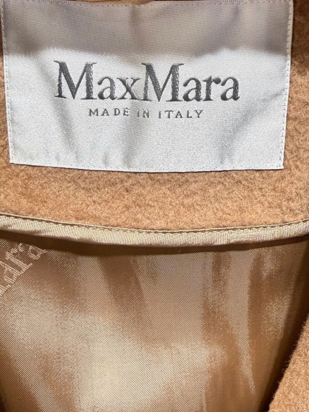 MaxMara Tan Wool Coat with Satin Lining - Picture 2 of 8